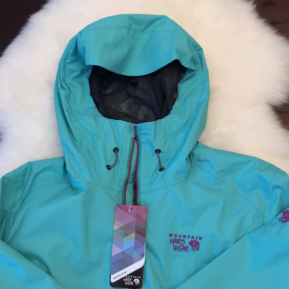 NWT. Mountain Hardwear Banning Rain Jacket
